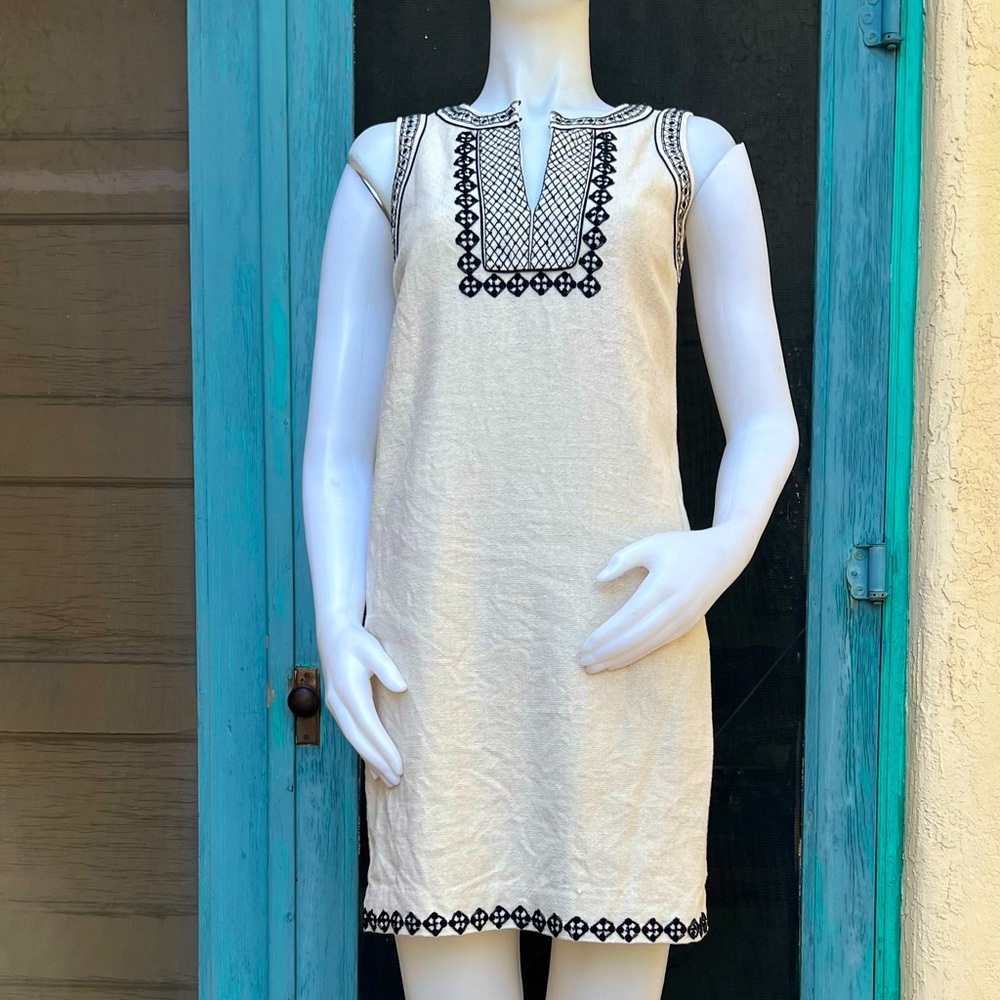 Ann Taylor Tribal Embroidered Sheath, size 0, Natural White/Black, Linen blend